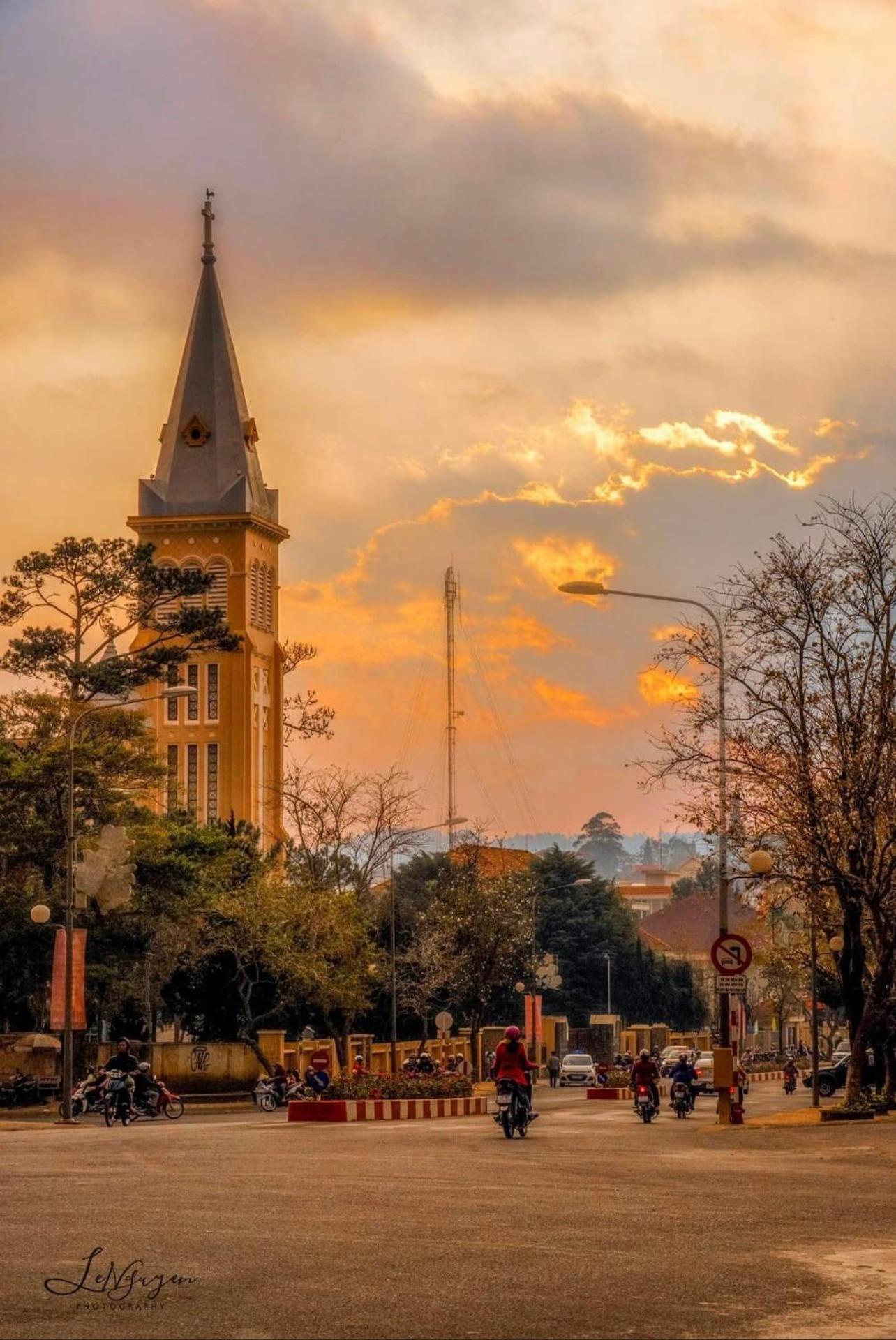 Mat Troi Vang Dalat Hotel Екстериор снимка